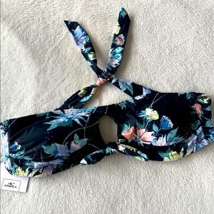 NWT O’Neill Bandeau Style Bikini Top, Floral size Medium